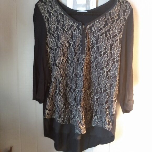Maurices Plus Size 2 Black Zip V Neck Metallic Lace 3/4 Sleeve StretchTop - Picture 1 of 11